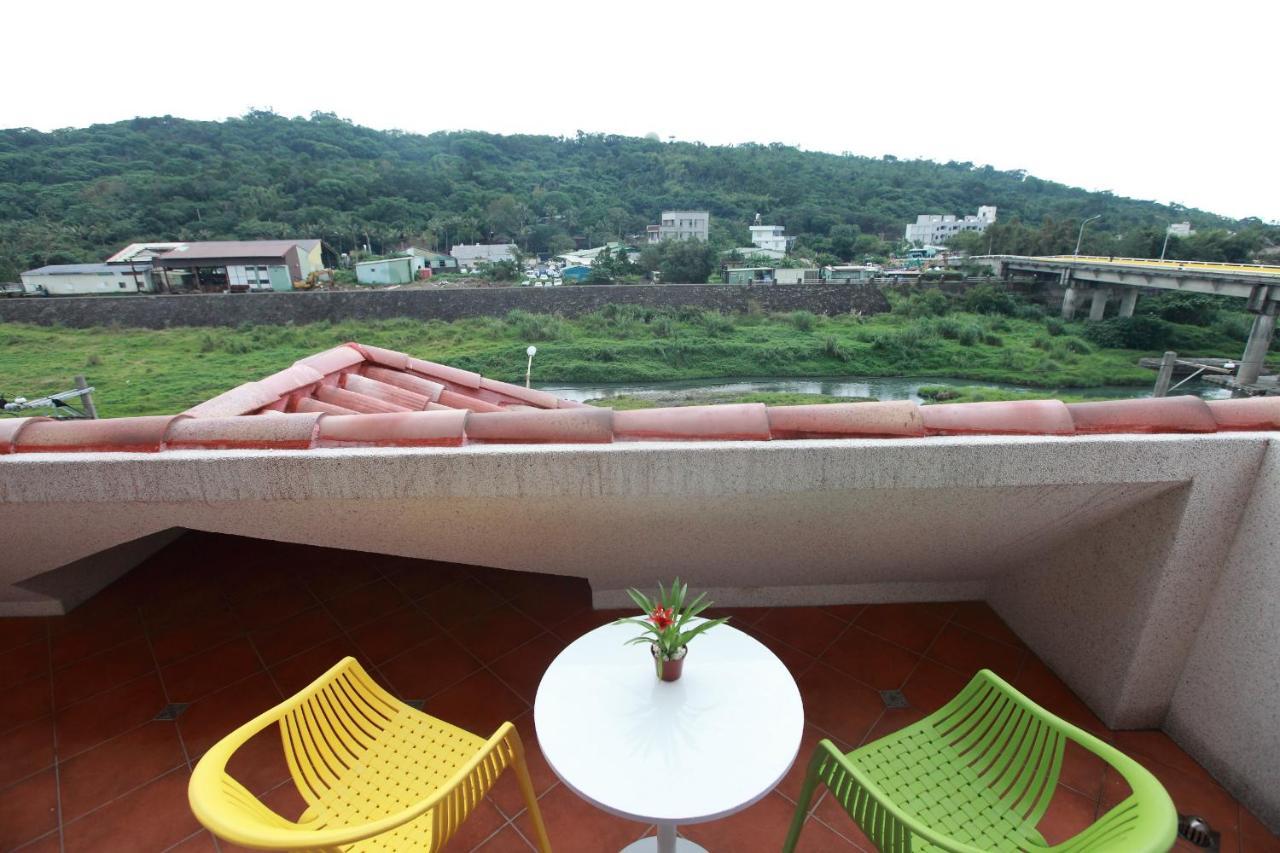 坡岸長堤民宿 Leveeside House 화롄 외부 사진